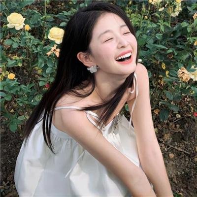 照片的她